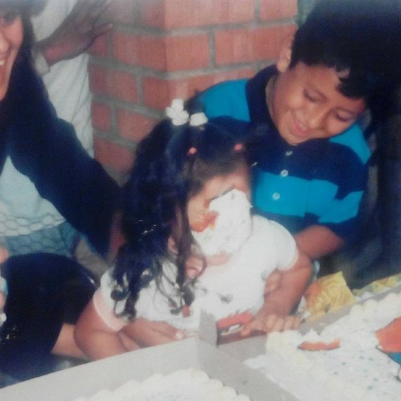 Meet your Posher, Roxanne - Picture 1 of 1